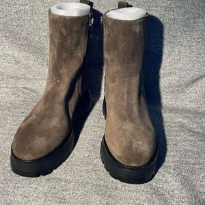 Vince Camuto Neframes Booties. NWT